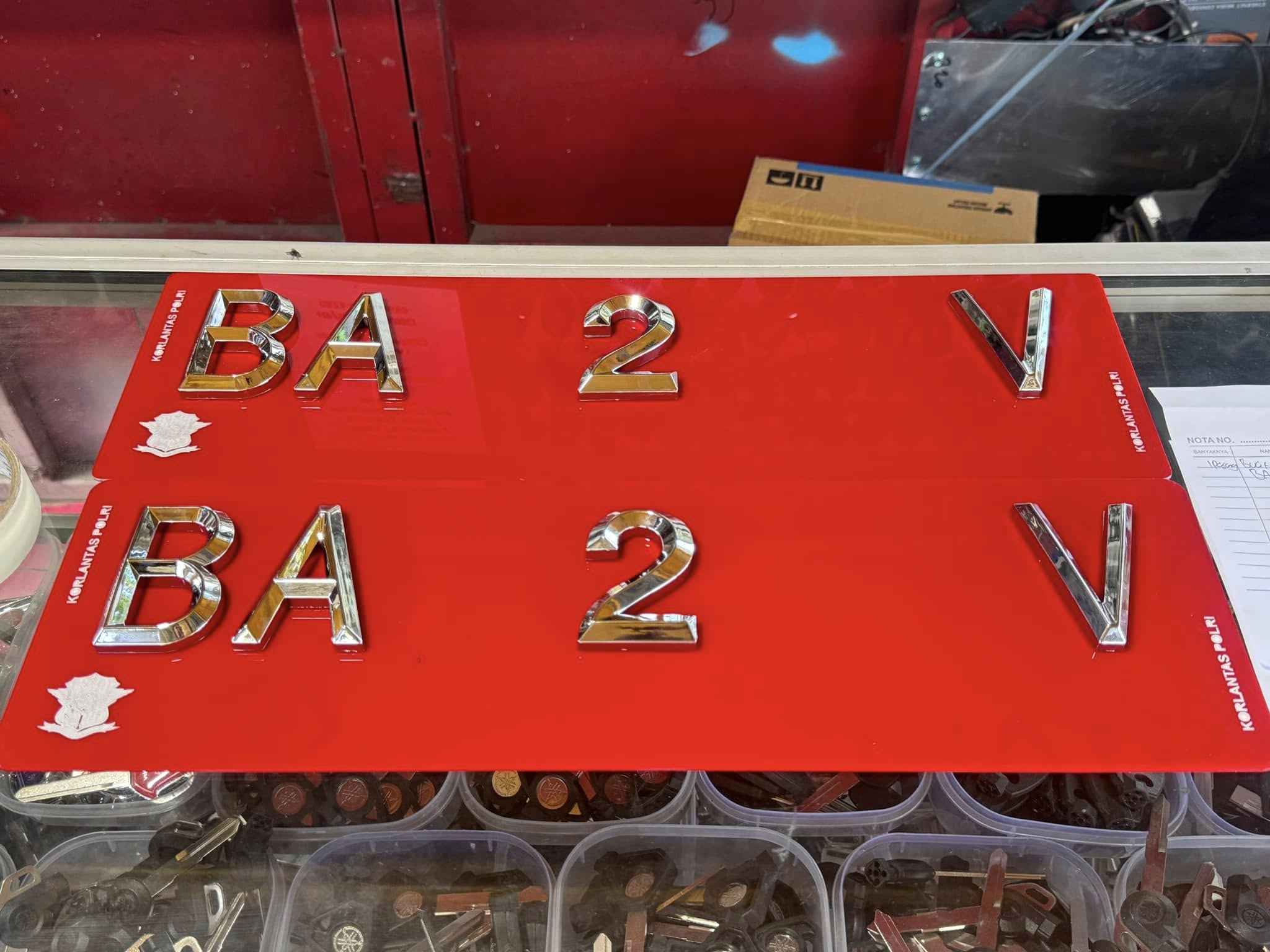 Plat Nomor Mobil Mewah Custom 6